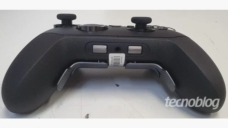 Leaked Xbox Elite Controller Series 3 internal components and accessory layout